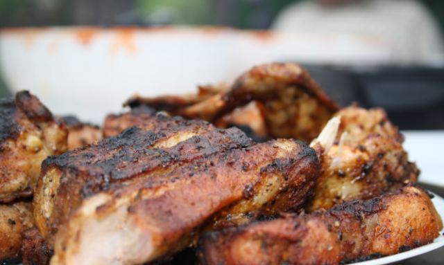 Τσικνοπέμπτη: Ποια κομμάτια από κρέας στα κάρβουνα είναι καρκινογόνα