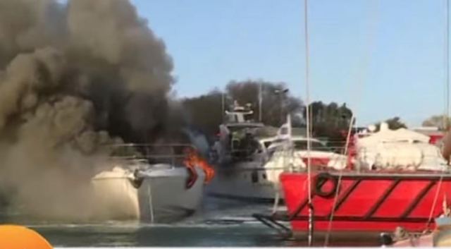 Γλυφάδα: Μεγάλη φωτιά στην μαρίνα! Καίγονται σκάφη - video