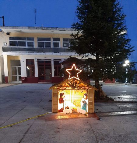 Δήμος Δομοκού: Το Σάββατο το άναμμα του Χριστουγεννιάτικου δέντρου
