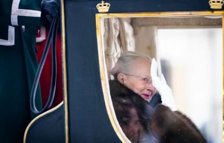 Βασίλισσα Μαργαρίτα: Έκανε την τελευταία βόλτα της με τη βασιλική άμαξα