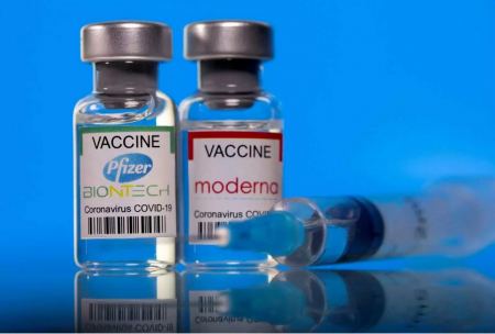 Pfizer – Moderna για εμβόλιο: Η προστασία κατά του κορονοϊού εξασθενεί με τον χρόνο