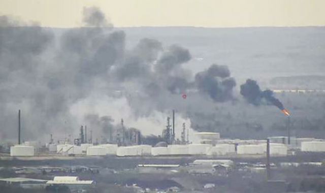 Έκρηξη σε διυλιστήριο πετρελαίου στο Ουισκόνσιν – Δεκάδες τραυματίες [pics]