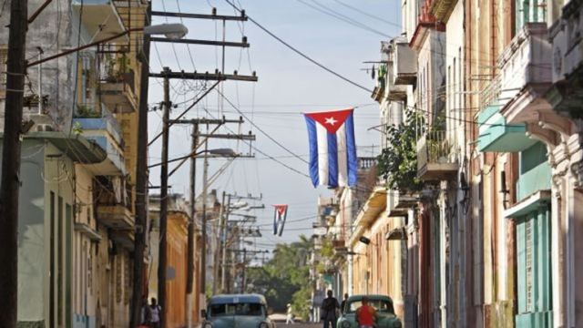 Οι Κουβανοί καλούνται να συζητήσουν το νέο Σύνταγμά τους
