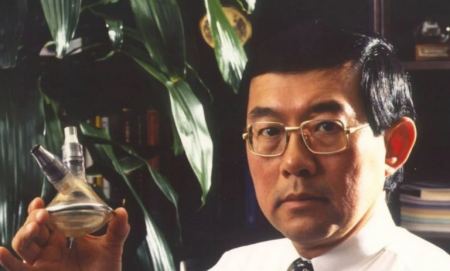 Victor Chang: Ο καρδιοχειρουργός που έσωσε εκατοντάδες ζωές – Τα 87 χρόνια από την γέννηση του τιμά με Doodle η Google
