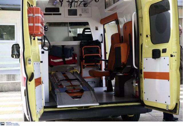 Θεσπρωτία: Πέθανε σε παγκάκι αφού πρώτα περίμενε 45 λεπτά για να φτάσει ασθενοφόρο!