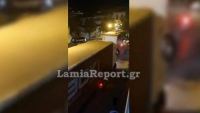 Ακόμη δύο νταλίκες "εγκλωβίστηκαν" στο κέντρο της Λαμίας (ΒΙΝΤΕΟ)