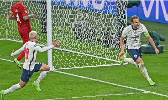 Euro 2020: Η δύσκολη πρόκριση της Αγγλίας κόντρα στη Δανία και ο τελικός στο... σπίτι της με την Ιταλία - Δείτε βίντεο