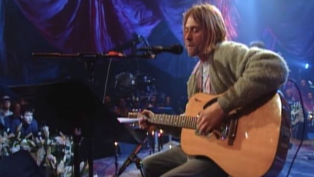 Η κιθάρα του Κερτ Κομπέιν από το εμβληματικό Unplugged των Nirvana στο MTV πωλήθηκε 6 εκατoμμύρια δολάρια