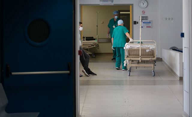 Κορωνοϊός: Τέλος οι ΜΕΘ Covid - Οι ασθενείς με κορωνοϊό θα νοσηλεύονται μαζί με τους υπόλοιπους