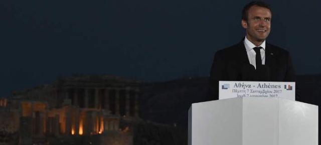 Μακρόν: Το κουράγιο και η αξιοπρέπεια των Ελλήνων, προκαλούν τον σεβασμό