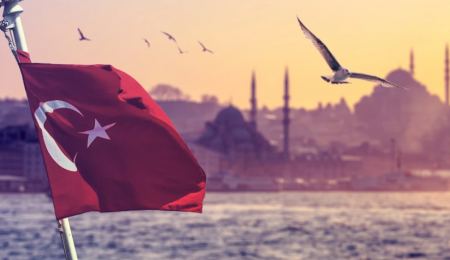 Η Τουρκία ετοιμάζεται για τις εκλογές και η αντιπολίτευση ανακοινώνει τον αντίπαλο του Ερντογάν