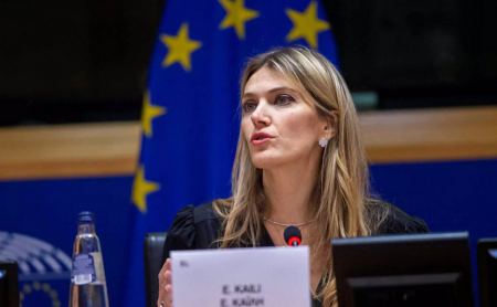 Η Εύα Καϊλή προσφεύγει στο Ευρωπαϊκό Κοινοβούλιο για παραβίαση της βουλευτικής της ασυλίας