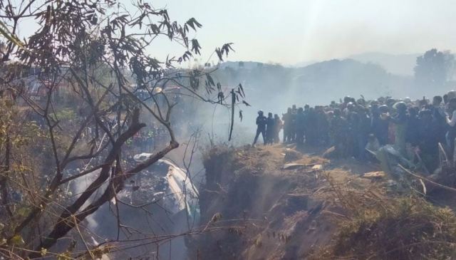 Αεροπορική τραγωδία στο Νεπάλ: Βρέθηκαν τα δύο μαύρα κουτιά - Εθνικό πένθος μετά τη συντριβή πτήσης της Yeti Airlines