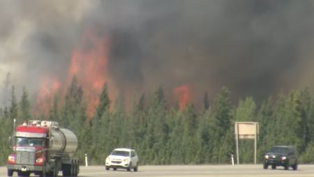 Καναδάς: Οι φωτιές έκαψαν πάνω από 27 εκατ. στρέμματα το 2023 - Τουλάχιστον 200 ενεργά μέτωπα (ΒΙΝΤΕΟ)