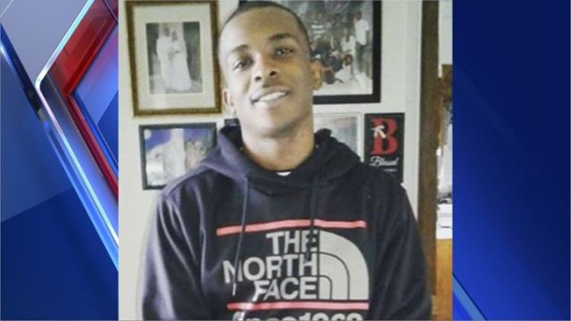 Αστυνομικοί σκότωσαν Αφροαμερικανό που ήταν οπλισμένος με... iphone - ΣΚΛΗΡΕΣ ΕΙΚΟΝΕΣ - ΒΙΝΤΕΟ