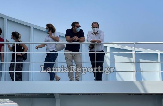 Ο Αλέξης Τσίπρας πάει με ferry boat στη φωτιά της Εύβοιας - ΒΙΝΤΕΟ