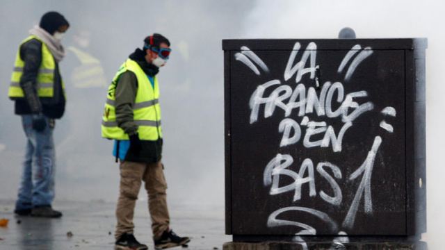 Παρίσι: 369 άτομα υπό κράτηση για τα &quot;κίτρινα γιλέκα&quot;