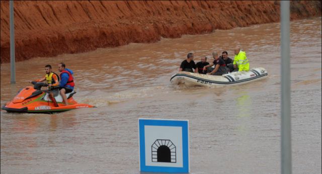 Πλημμύρες στην Ισπανία: Τρεις νεκροί και καταστροφές