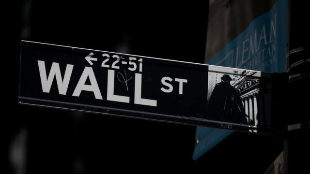 To Βrexit φέρνει τη Νέα Υόρκη στην κορυφή των χρηματαγορών