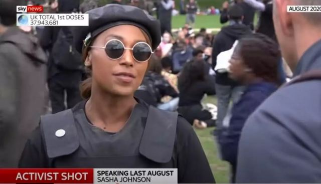 Βρετανία: Πυροβολήθηκε στο κεφάλι η γνωστή ακτιβίστρια του Black Lives Matters, Σάσα Τζόνσον