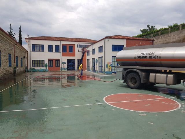 Γενικός καθαρισμός των σχολείων στο Δήμο Μακρακώμης