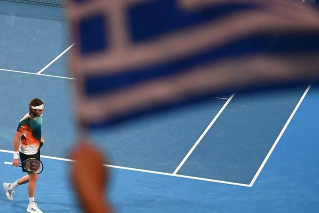 Στέφανος Τσιτσιπάς: «Σήκωσε το, το τιμημένο» φωνάζουν οι Έλληνες στο Australian Open