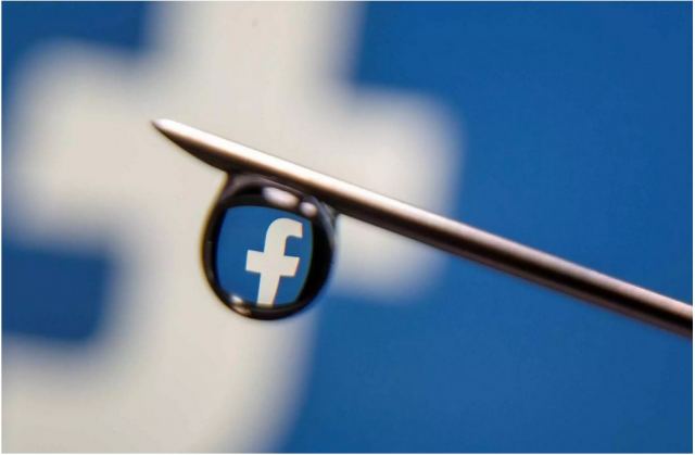 Facebook: Η πρώτη αντίδραση ήρθε μέσα από το Twitter