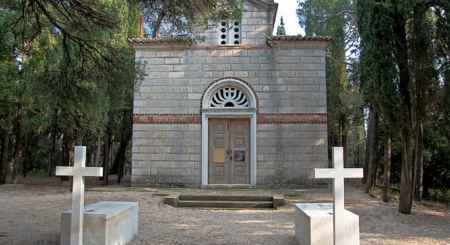 Τατόι: Το βασιλικό κοιμητήριο και τα μυστικά του