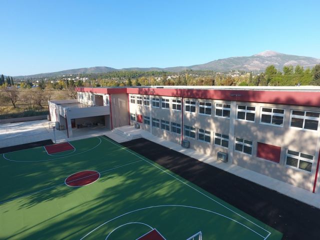 Νέο σχολείο και αθλητικό κέντρο τύπου “μπαλόνι” στην Ερέτρια