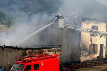 Γαλλία: Μητέρα και τα επτά παιδιά της νεκροί μετά από φωτιά στο σπίτι τους