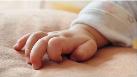 Τραγωδία στην Πάτρα - Πέθανε 5,5 μηνών κοριτσάκι, οι γονείς δωρίζουν τα όργανά του