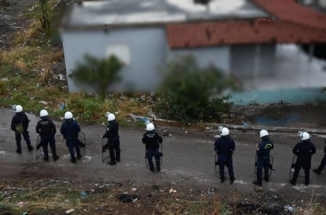 «Έφοδος» στο Πυρί και συλλήψεις καταζητούμενων για απόπειρα ανθρωποκτονίας