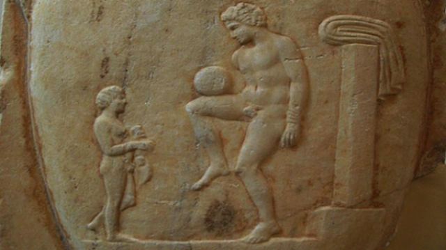 Ποια Αγγλία; Το ποδόσφαιρο ανακαλύφθηκε στην αρχαία Λαμία