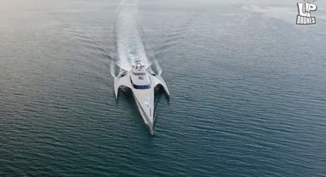 Σε ποια παραλία της Φθιώτιδας εμφανίστηκε το ωραιότερο Super Yacht στον κόσμο
