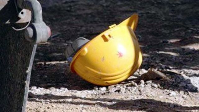 Τραγικός θάνατος για εργάτη - Καταπλακώθηκε από ράβδους αλουμινίου