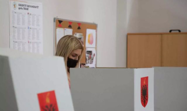 Αλβανία: Νίκη Ράμα δείχνουν τα μέχρι στιγμής αποτελέσματα των εκλογών