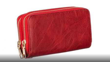 Έκλεψαν κόκκινο πορτοφόλι - Μήπως το βρήκατε?