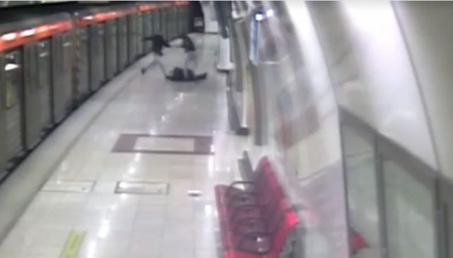Ξυλοδαρμός στο μετρό: Ποια είναι τα δύο νέα, μυστηριώδη πρόσωπα που εμπλέκονται στην υπόθεση