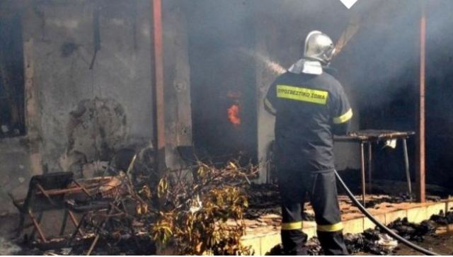 Παραλίγο να καεί ζωντανός 41χρονος Λαμιώτης από πυρκαγιά στο σπίτι του