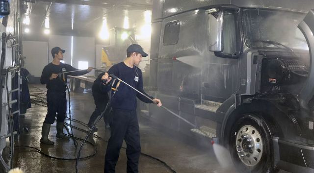 Ζητούνται υπάλληλοι σε πλυντήριο - λιπαντήριο φορτηγών στη Λαμία