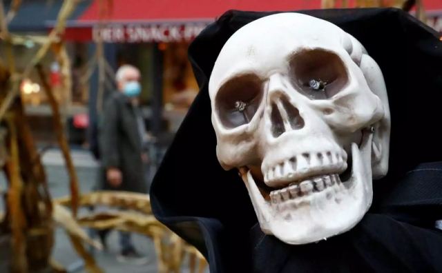 Halloween – Αγγλία: Απαγορεύτηκε στις περιοχές που βρίσκονται στο υψηλότερο επίπεδο lockdown