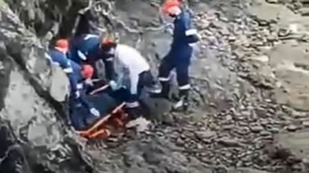 Πτώμα γυναίκας ανασύρθηκε από βραχώδη παραλία της Χαλκίδας (ΒΙΝΤΕΟ)