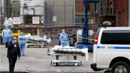 Κορωνοϊός – ΗΠΑ: Ξεπέρασαν τους 500.000 οι νεκροί από την πανδημία – Τελετή μνήμης στον Λευκό Οίκο