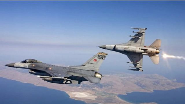 Τουρκικές προκλήσεις: 19 παραβιάσεις στο Αιγαίο και &quot;εμπλοκή&quot; με ελληνικά μαχητικά σε 5 περιπτώσεις