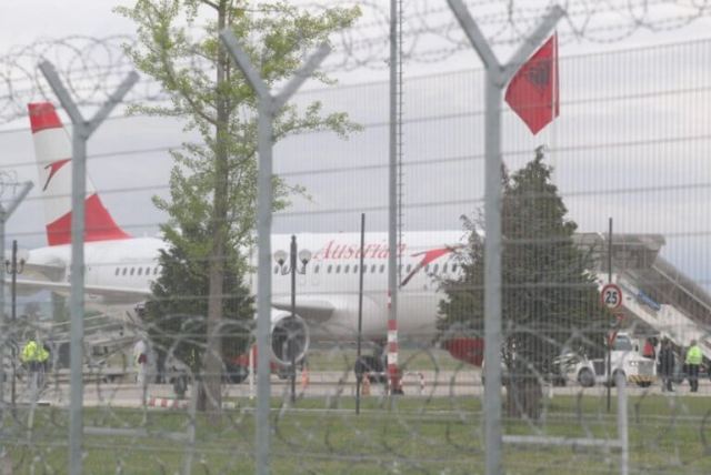 Αλβανία: 10 εκατομμύρια ευρώ από την ληστεία στο αεροσκάφος με έναν νεκρό!