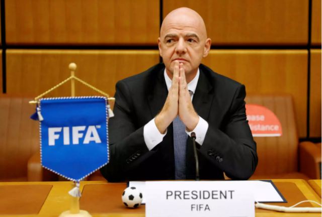 Σκληρό μήνυμα της FIFA στις 12 ομάδες: «Μαζί μας ή έξω από εδώ»