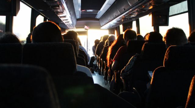 Λαμία: Έπεσαν πρόστιμα για μάσκες και υπεράριθμους σε λεωφορείο