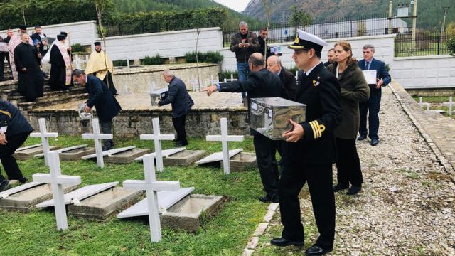 Αλβανία: Ταφή οστών 153 Ελλήνων πεσόντων κατά το έπος του &#039;40
