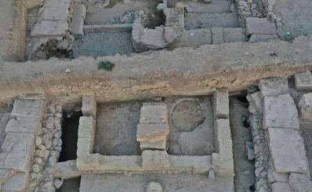 Αποκαλύφθηκε εκατόμπεδος ναός στις ανασκαφές του ιερού για τη θεά Αρτέμιδα στην Εύβοια