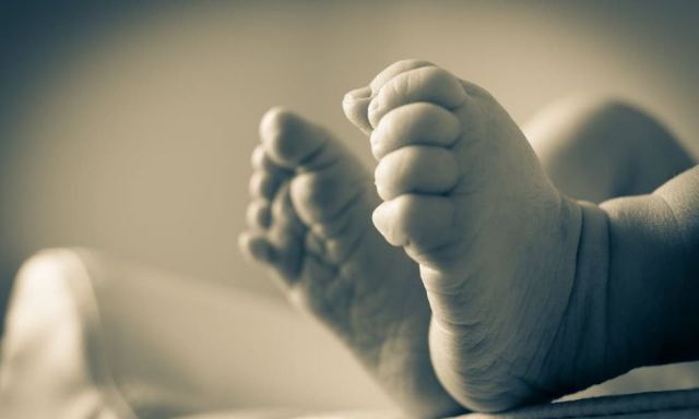 Το πρώτο μωρό από γυναίκα με covid-19 γεννήθηκε στη Λάρισα